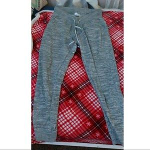 Gray joggers/sweatpants🤍